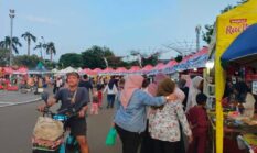 Bupati Karawang Targetkan Perputaran Uang Ratusan Juta di Bazar UMKM